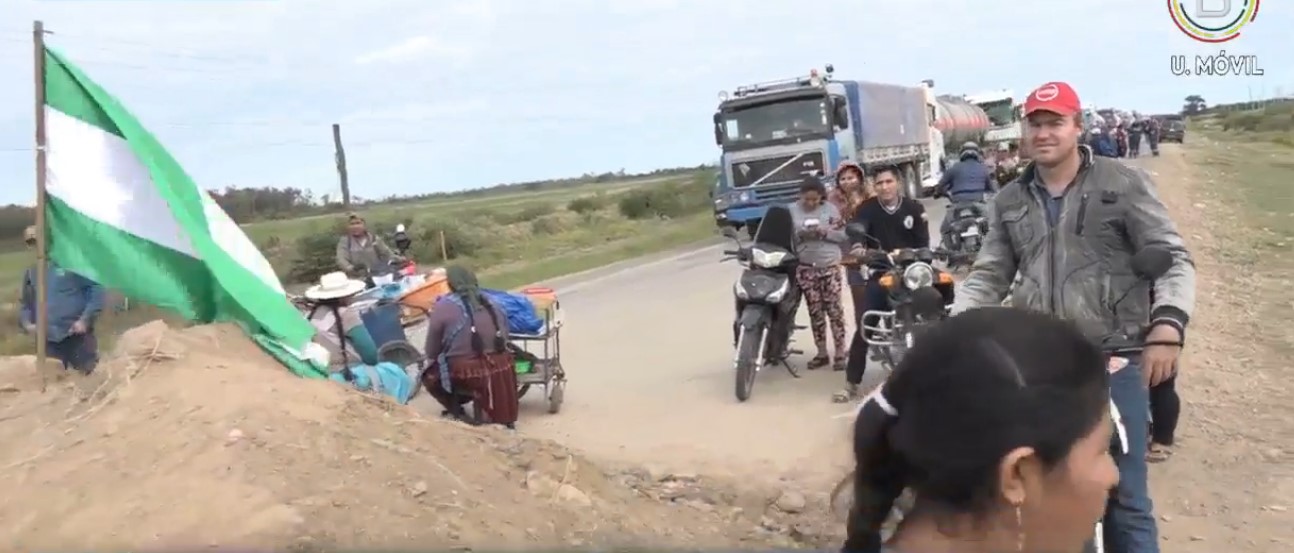 Cuatro Cañadas exige la presencia del gobernador Camacho para iniciar el diálogo