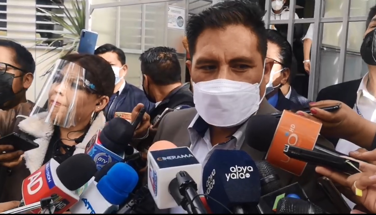 Gobierno reporta que 92% de los galenos no acató el paro y anuncia descuentos al 8% restante que asumió esa medida (amplia)