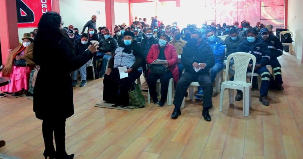Trabajadores afiliados a la COD Oruro se capacitan para defender sus derechos