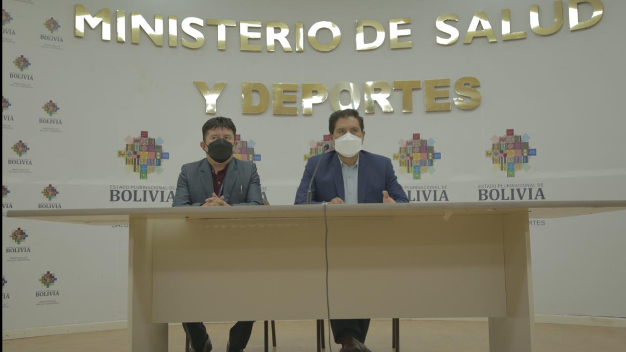 Gobierno moviliza 2.700 médicos para proteger del COVID-19 a escolares del área rural que asisten a clases presenciales