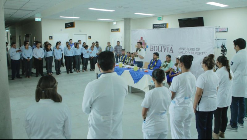 Gobierno entrega 220 nuevos ítems de profesionales para el hospital de Villa Tunari