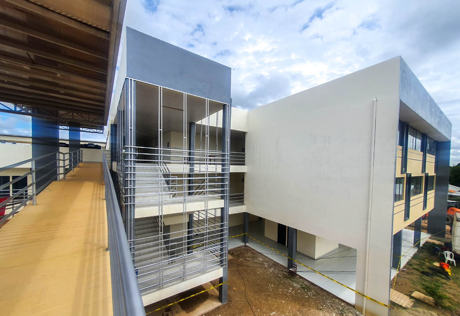 Gobierno invirtió más de Bs 60 millones modernas en infraestructuras educativas para Beni