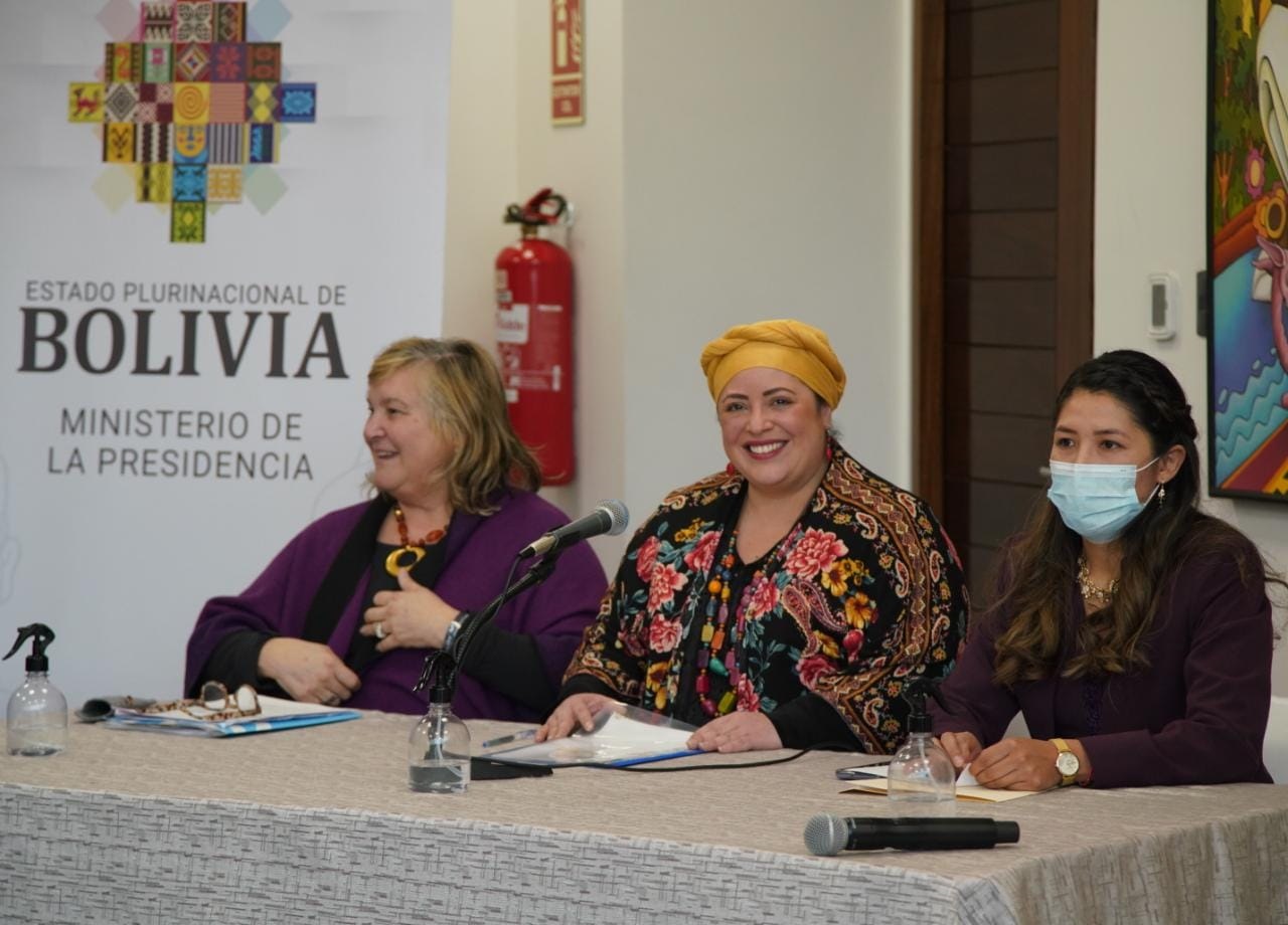 Gobierno presenta programa de Derechos Digitales de las Mujeres en el marco de la Despatriarcalización