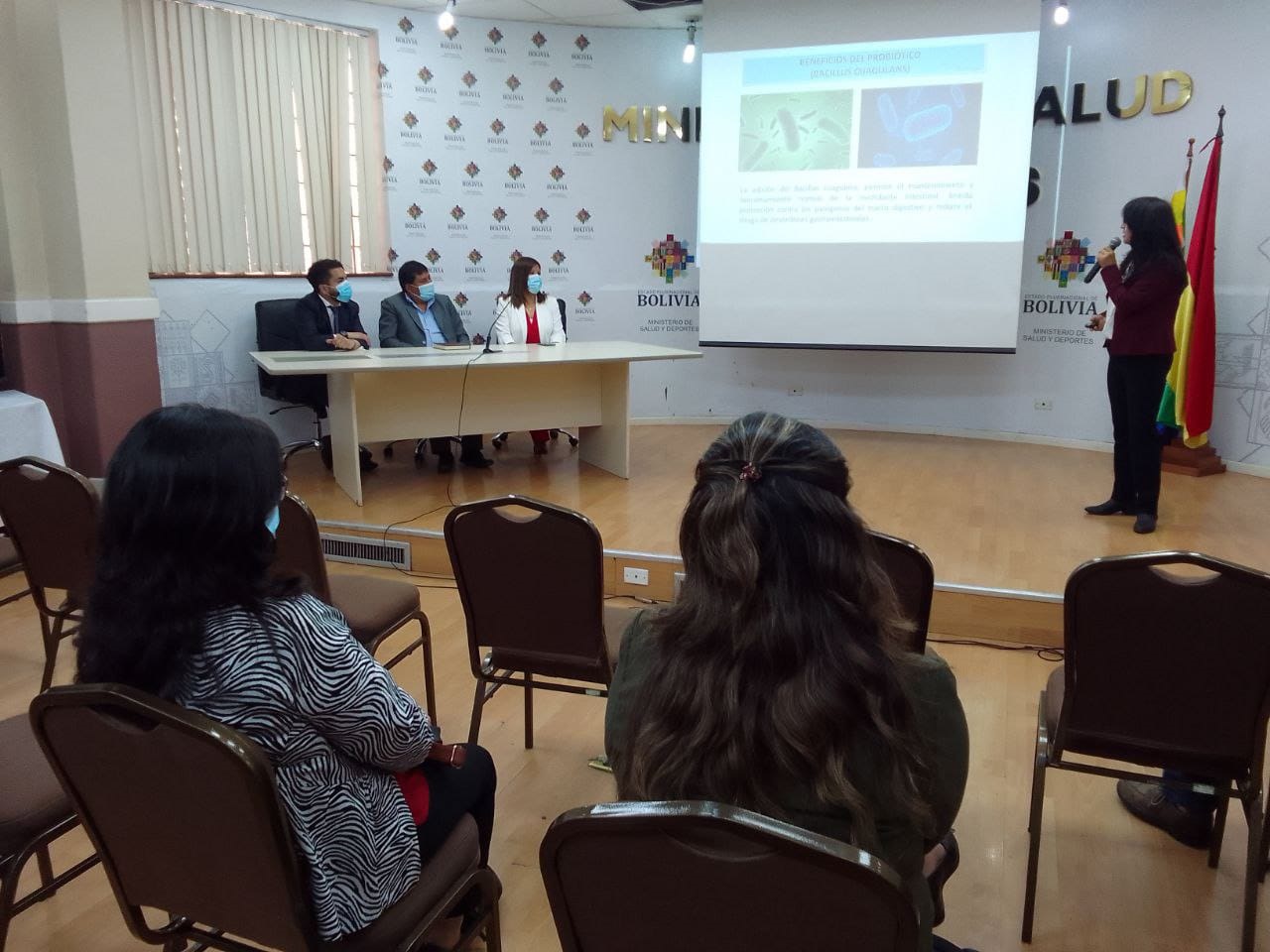 Salud quiere que farmacéuticas se encarguen de producir el suplemento “Nutri Mamá” 