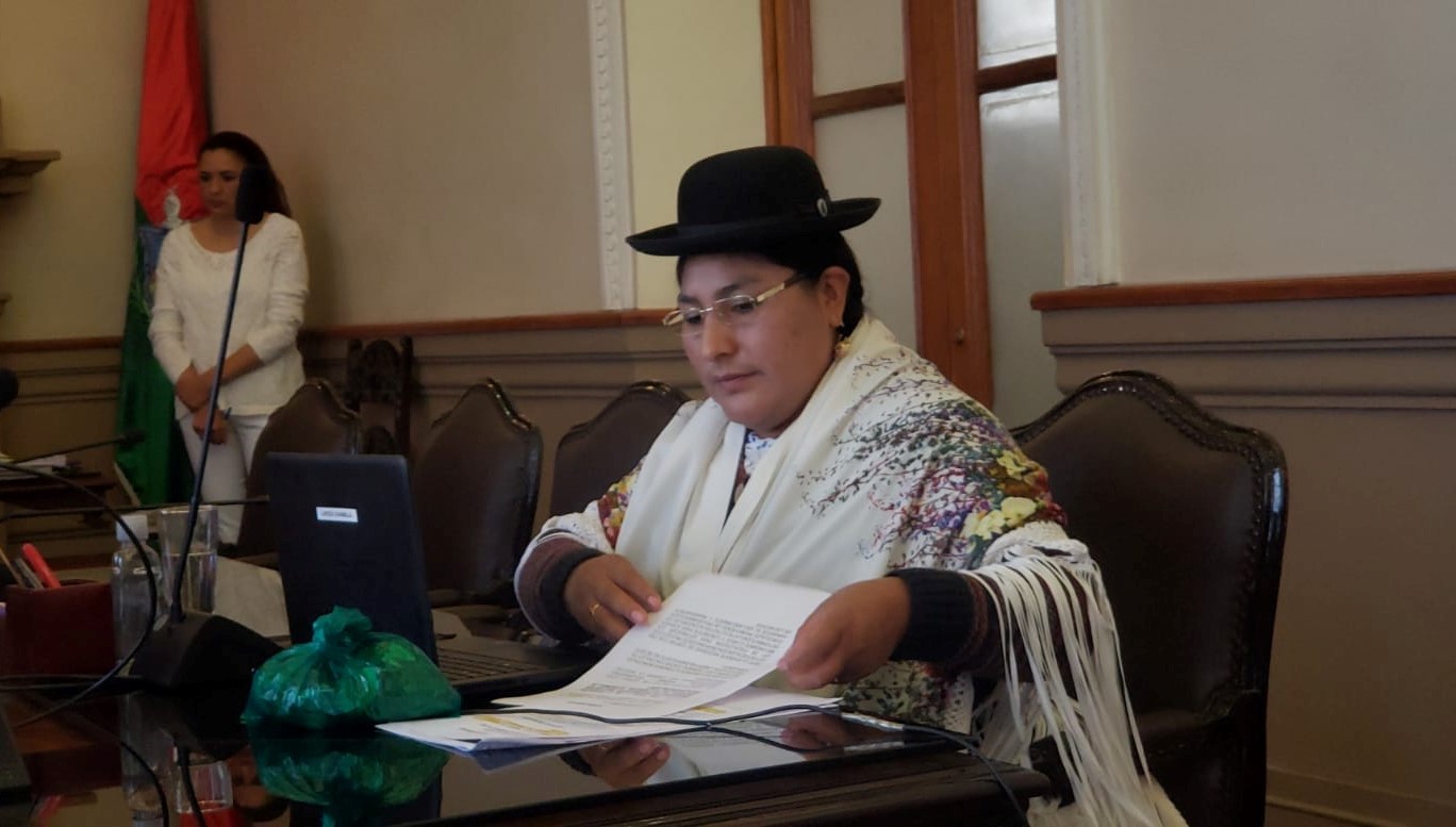 Concejala Chambilla denunció acoso político y ahora quieren retirarla del Concejo Municipal