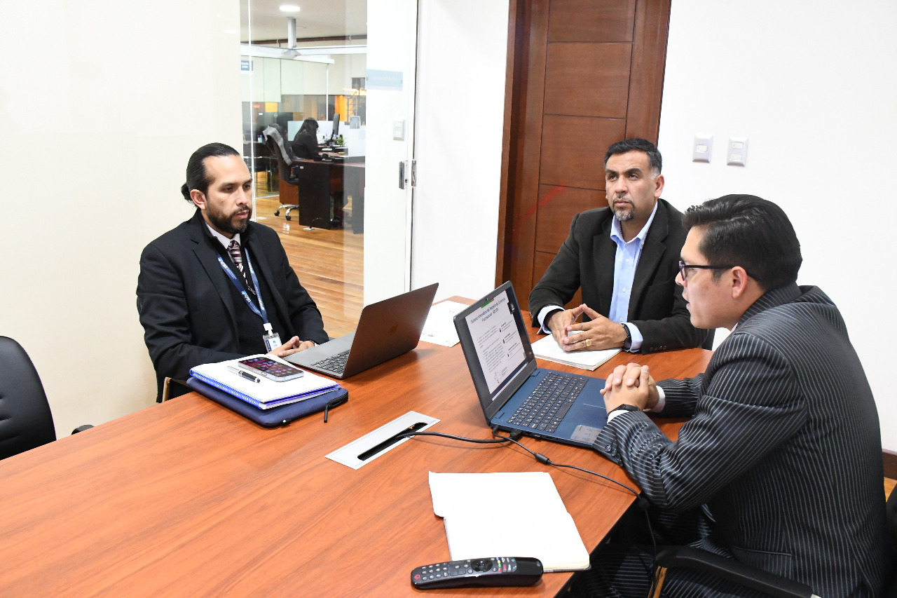 Seprec inicia ciclo de capacitaciones sobre el uso de la plataforma virtual y actualización de matrícula con empresarios de Tarija