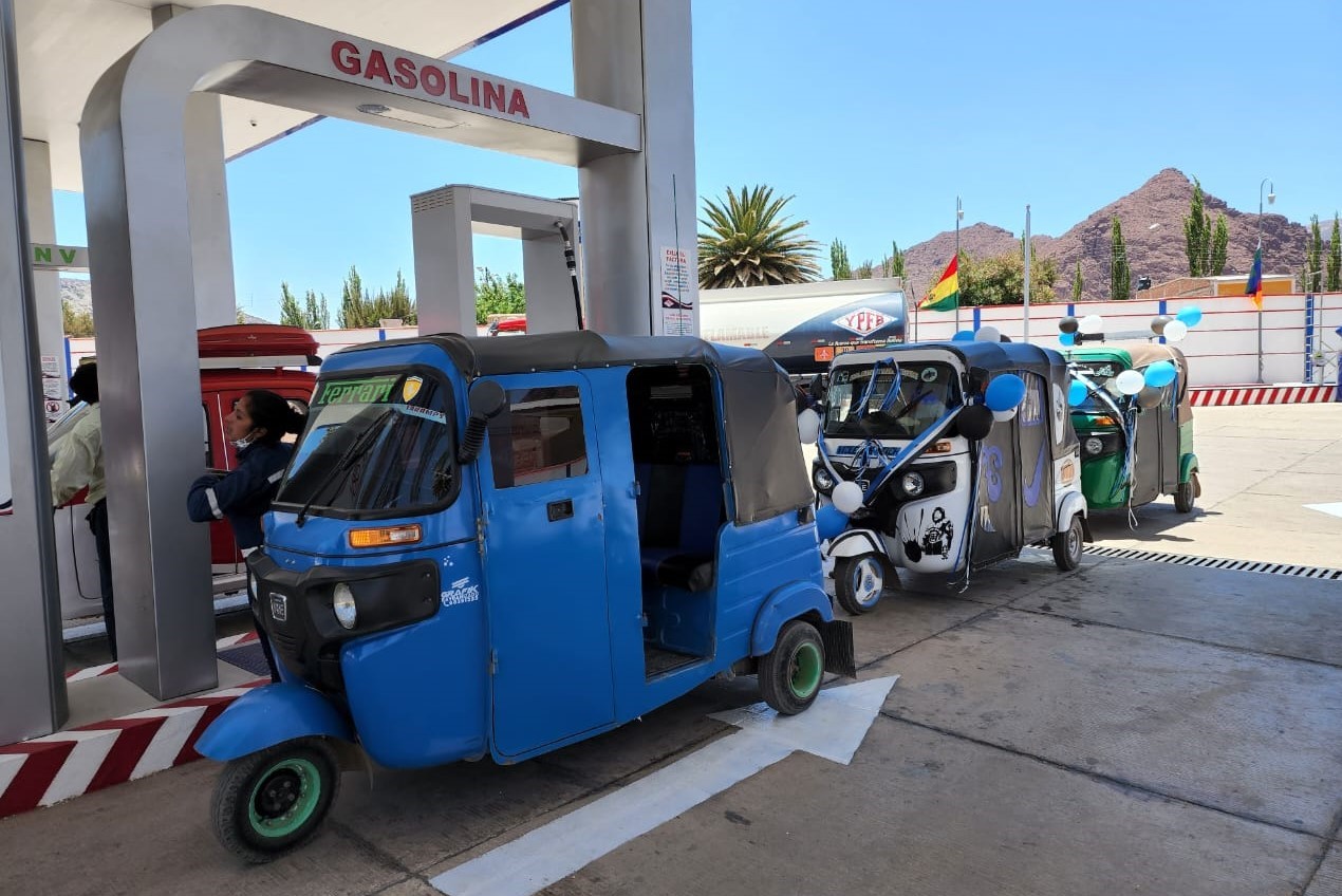 YPFB asegura que crisis peruana no afectará el normal abastecimiento de combustibles en el país