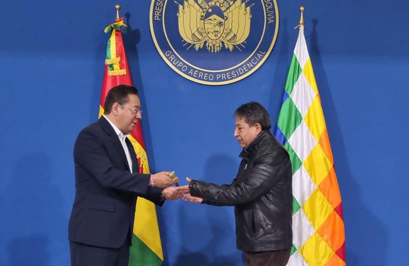 Arce viaja a Brasil para participar de la posesión del electo presidente Luiz Inácio Lula da Silva