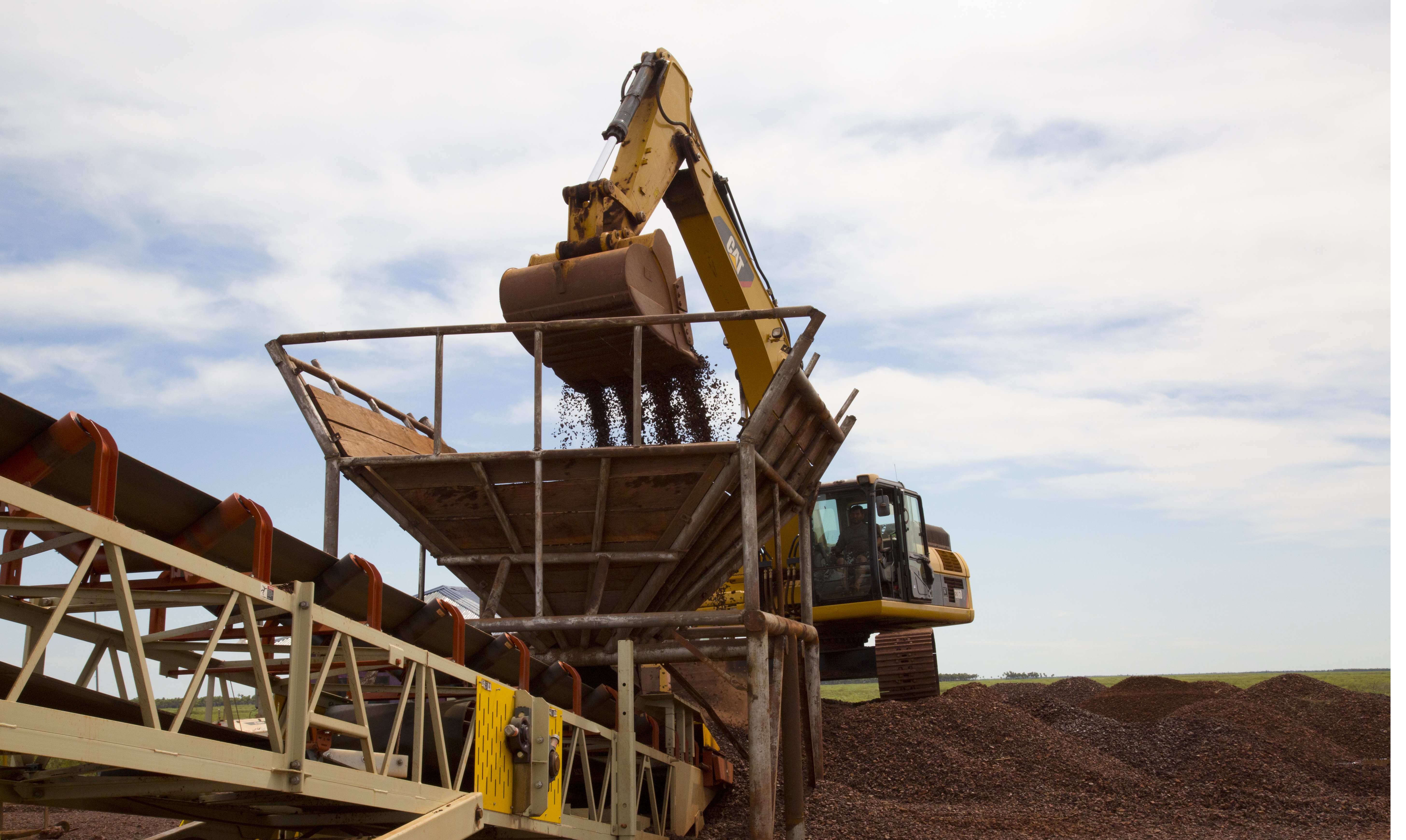 Con una inversión de $us 466 millones, reinician las operaciones de la Empresa Siderúrgica del Mutún