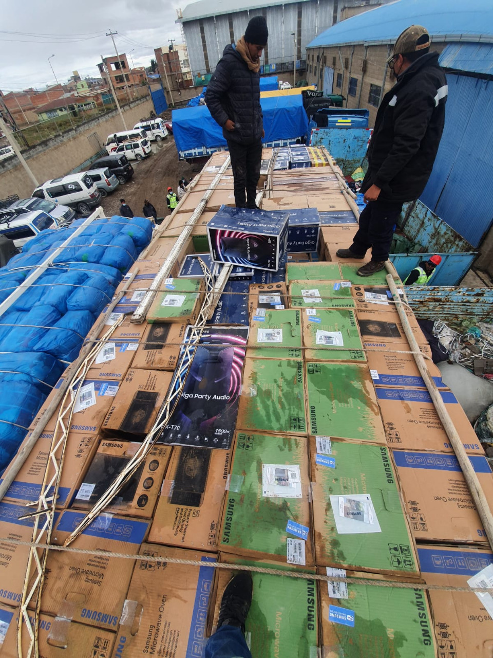 Aduana rompe récord y llega a Bs 625 millones en comisos de mercancía de contrabando en 2021