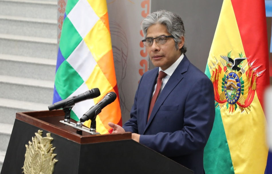 Procurador anuncia investigación para identificar responsables del crédito del FMI