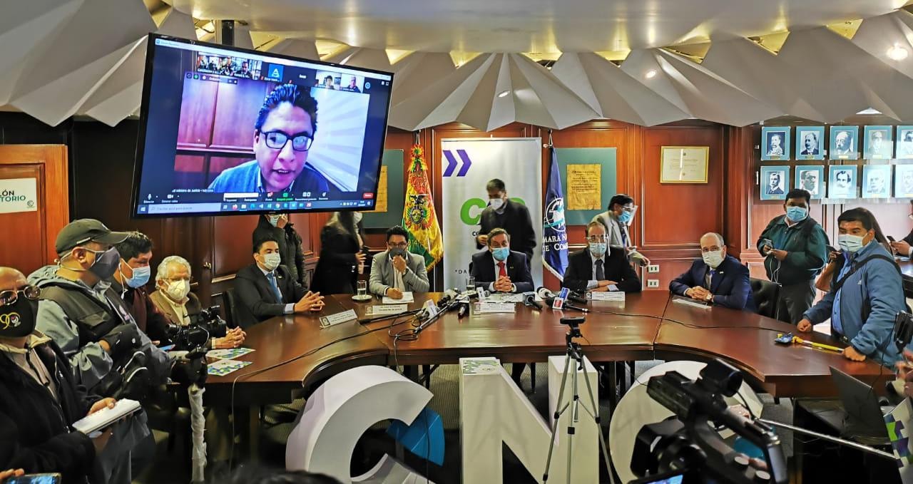 Ministro Lima destaca desarrollo de plataforma para arbitraje virtual impulsado por la CNC