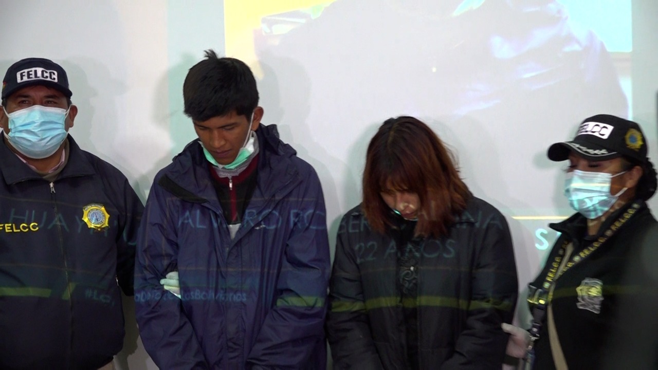 Policía presenta a los presuntos autores del asesinato y descuartizamiento de Anakin Pedro en El Alto