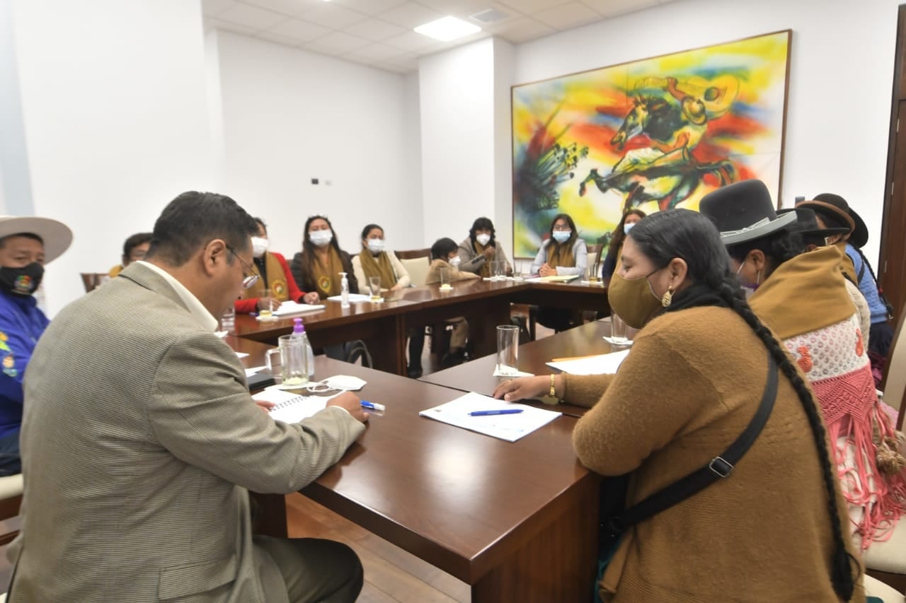 Presidente se reúne con organizaciones sociales para escuchar sus demandas y sugerencias para reactivar la economía