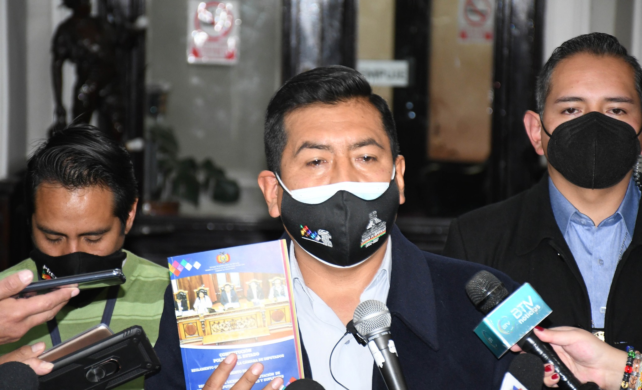 Presidente de Diputados lamenta hechos de violencia en el Legislativo y pide disculpas al país