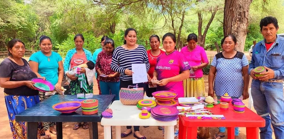 60 familias guaraníes de Entre Ríos reciben el pago por la venta de sus artesanías en Roma