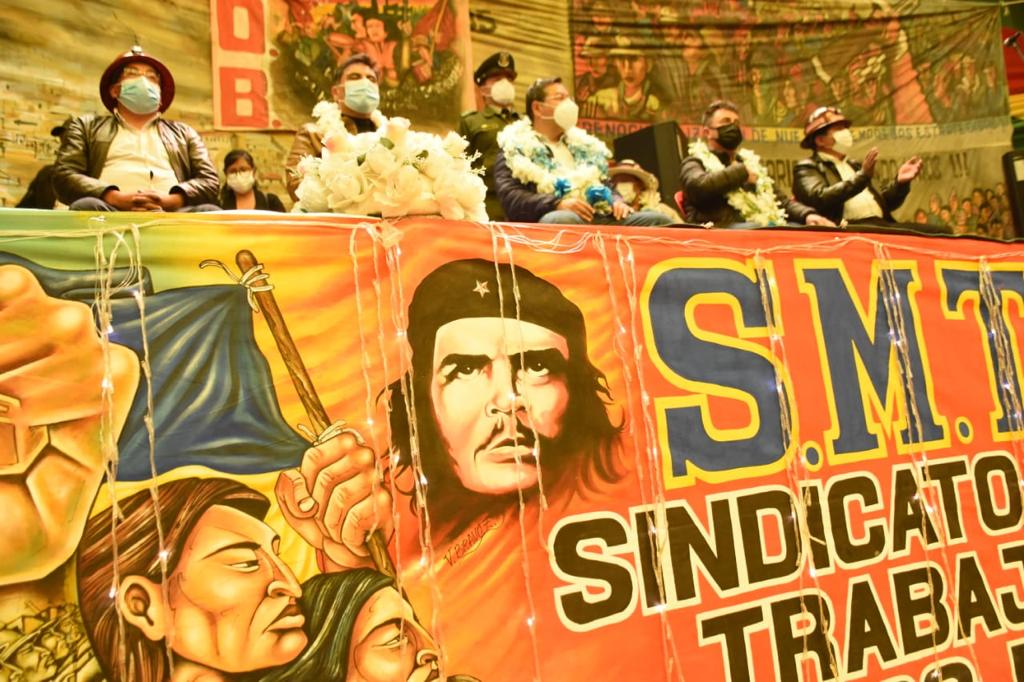 Arce saluda posesión de nuevo directorio de Huanuni y asegura que Bolivia avanza en la industrialización