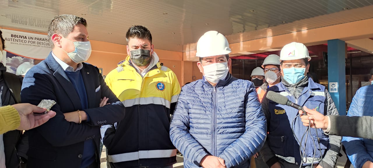 Inspeccionan la construcción del aeropuerto internacional de Potosí