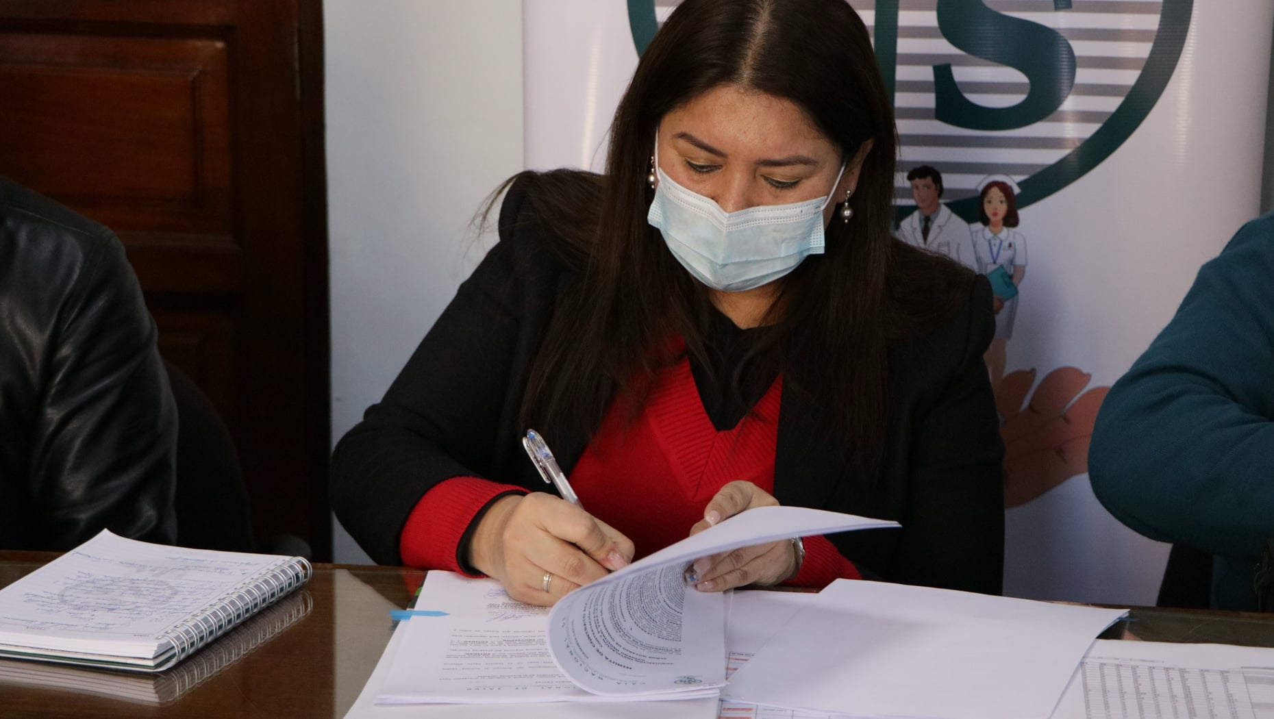 CNS firma la minuta de contrato para la compra e instalación de siete plantas procesadoras de oxígeno