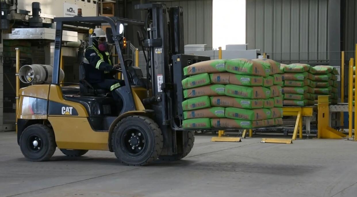 Sedem: Chile, Paraguay y Brasil expresan interés en comprar cemento de Ecebol