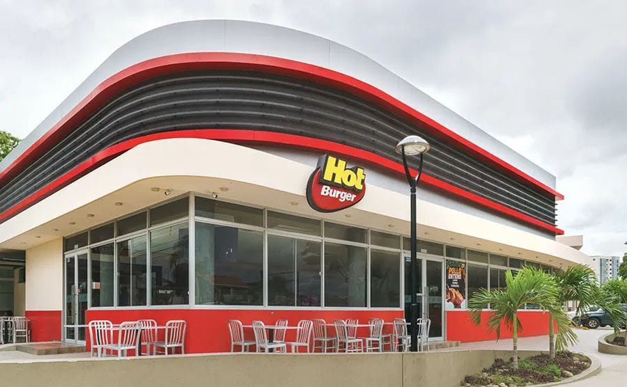 Viceministro Silva no descarta clausurar las sucursales del restaurante cruceño en el que un empleado perdió dos dedos