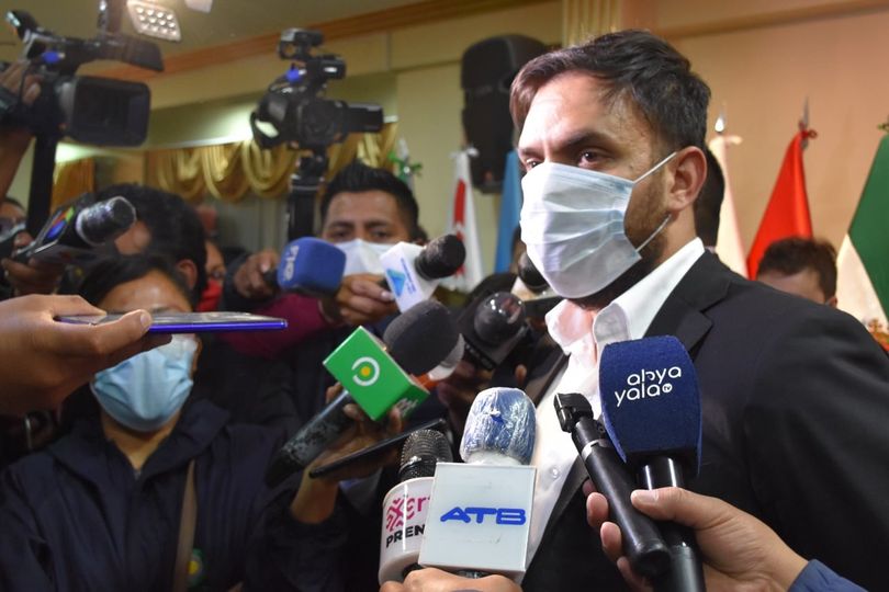 Gobierno solicitará extradición del exministro de Defensa de facto por su vinculación con el intento de magnicidio