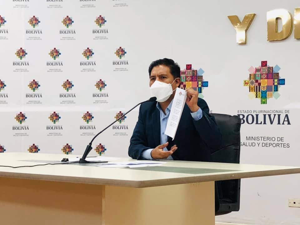 Gobierno emite decretos para que carnet de vacunación sea documento oficial y amplía vigencia de medidas de bioseguridad hasta 2022 (adelanto)