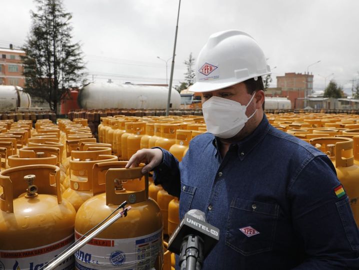 YPFB y la ANH renuevan el 40% del total de garrafas que circulan en La Paz