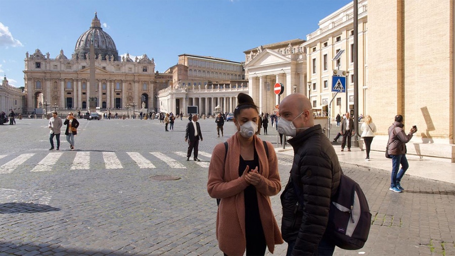 El mundo cancela fiestas de fin de año y refuerza medidas frente al alza de contagios