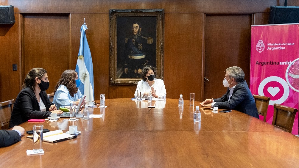 Argentina expresa interés en participar en fase 3 y producir la vacuna israelí contra el COVID-19