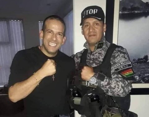 Teniente Mamani revela que recibióórdenes superiores para resguardar a Camacho en 2019