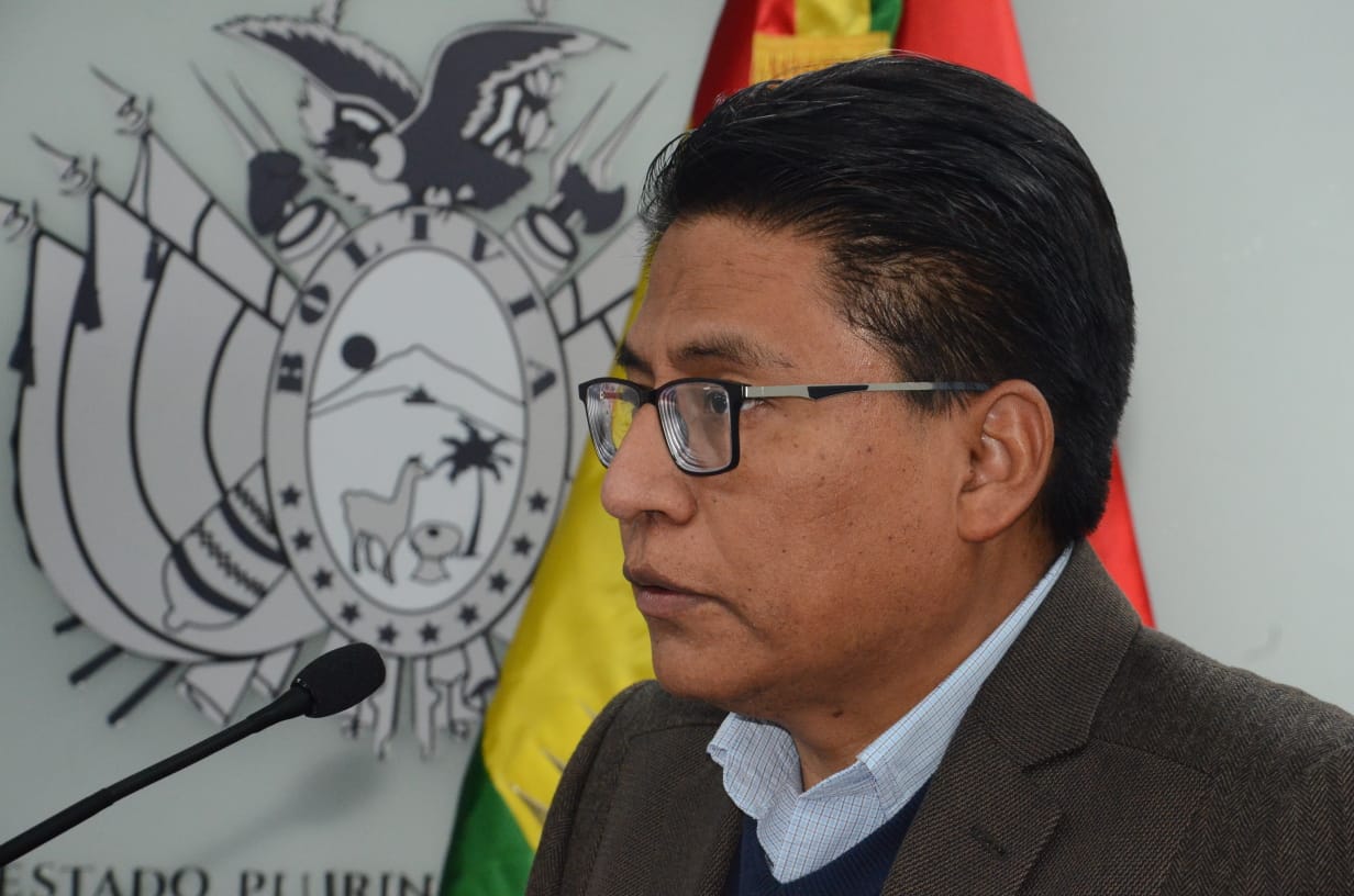 Ministro Lima aclara que el proyecto de ley contra ganancias ilícitas está suspendido y que no afecta a la población