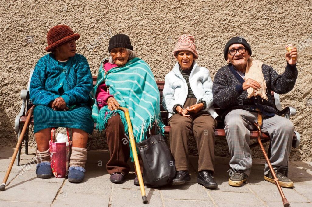 Ministerio de Justicia anuncia cinco ejes de la política nacional de atención a personas adultas mayores