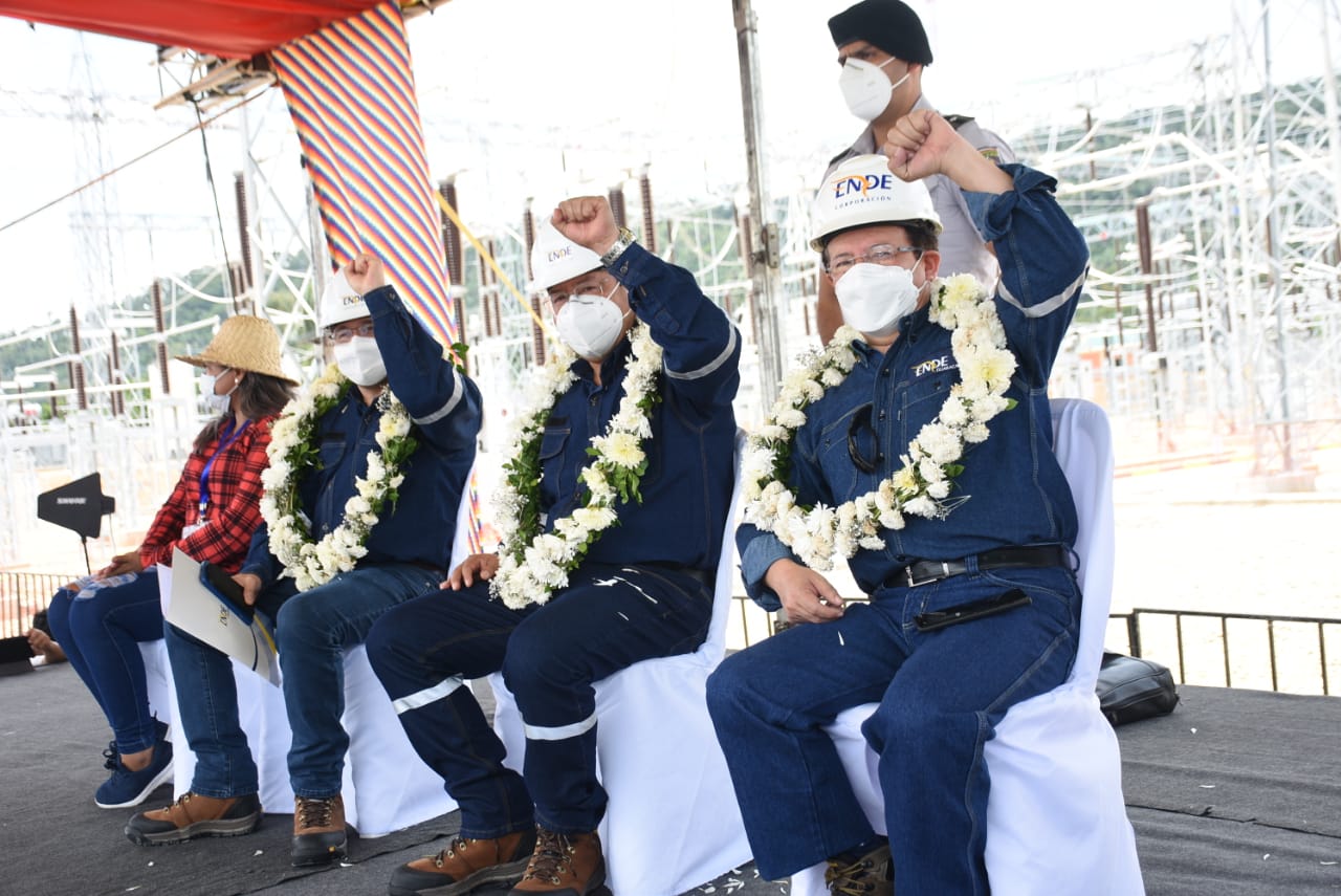 Presidente inaugura una subestación y la línea de transmisión “Los Troncos-Guarayos-Paraíso-Trinidad” (amplia)