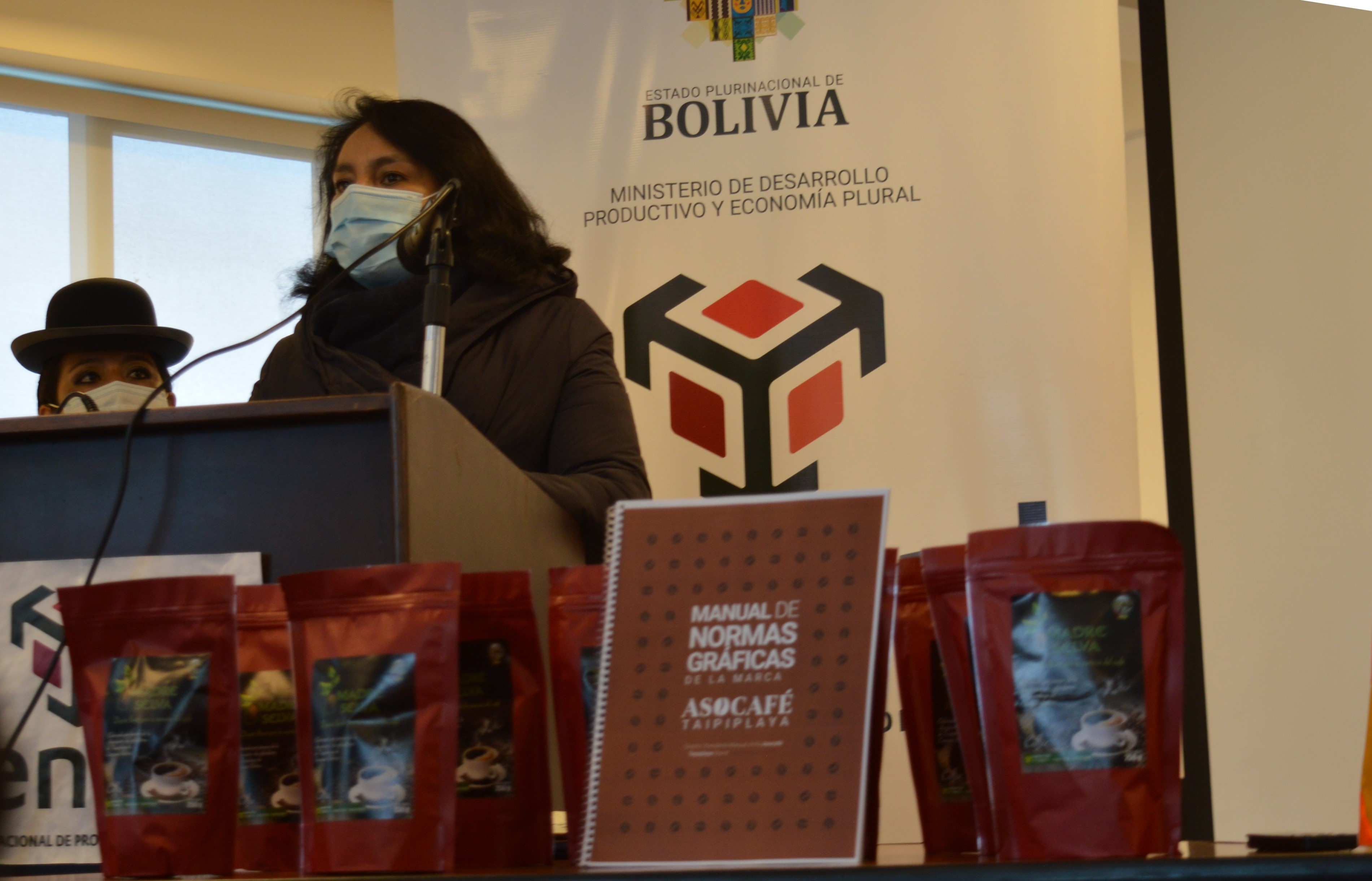 El BDP apoya en la mejora de competitividad a caficultores de Caranavi