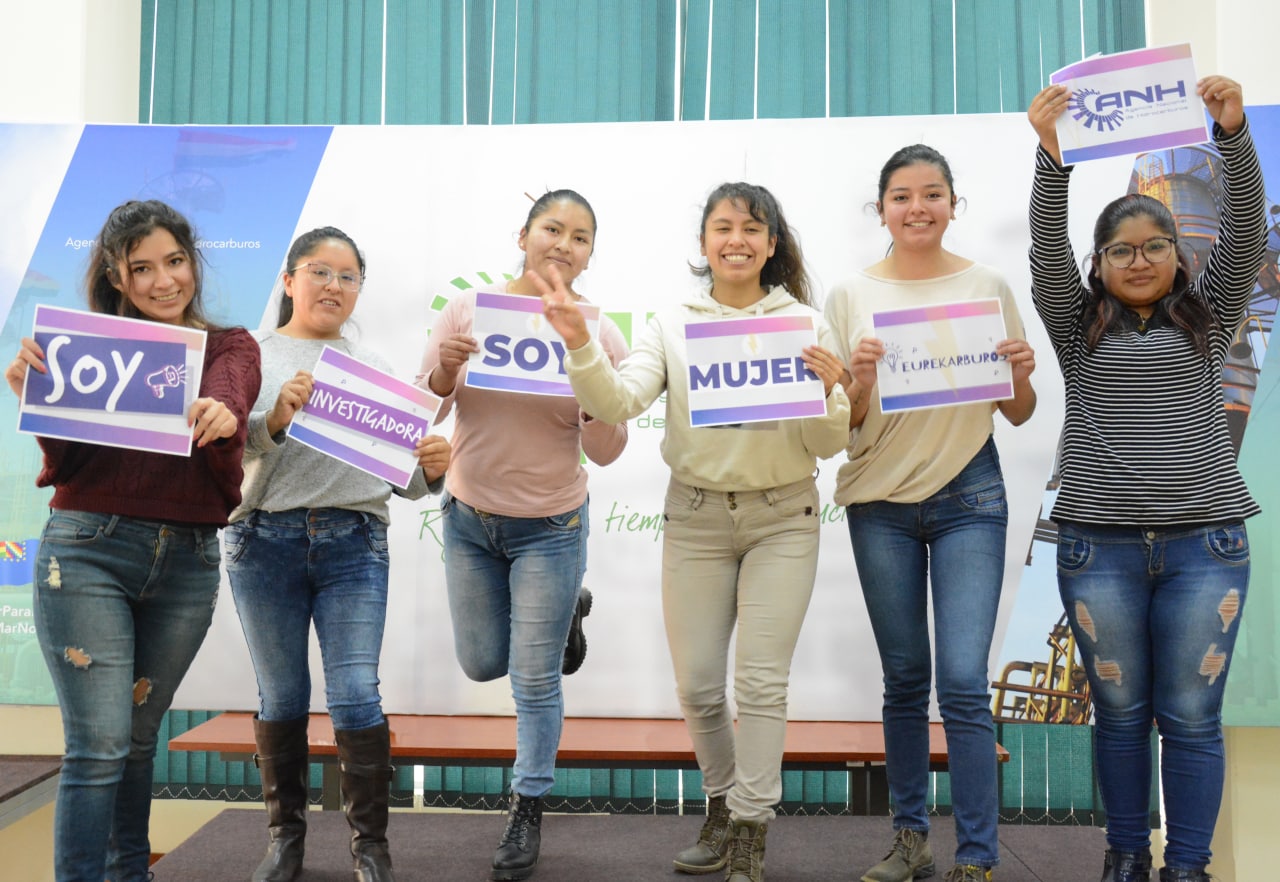 ANH: El 61% de postulantes seleccionados para el programa “Eurekarburos” son mujeres investigadoras