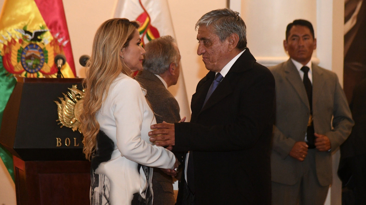 Justicia determina arraigo y fianza de Bs 30.000 contra Iván Arias por una designación irregular cuando era ministro de Áñez