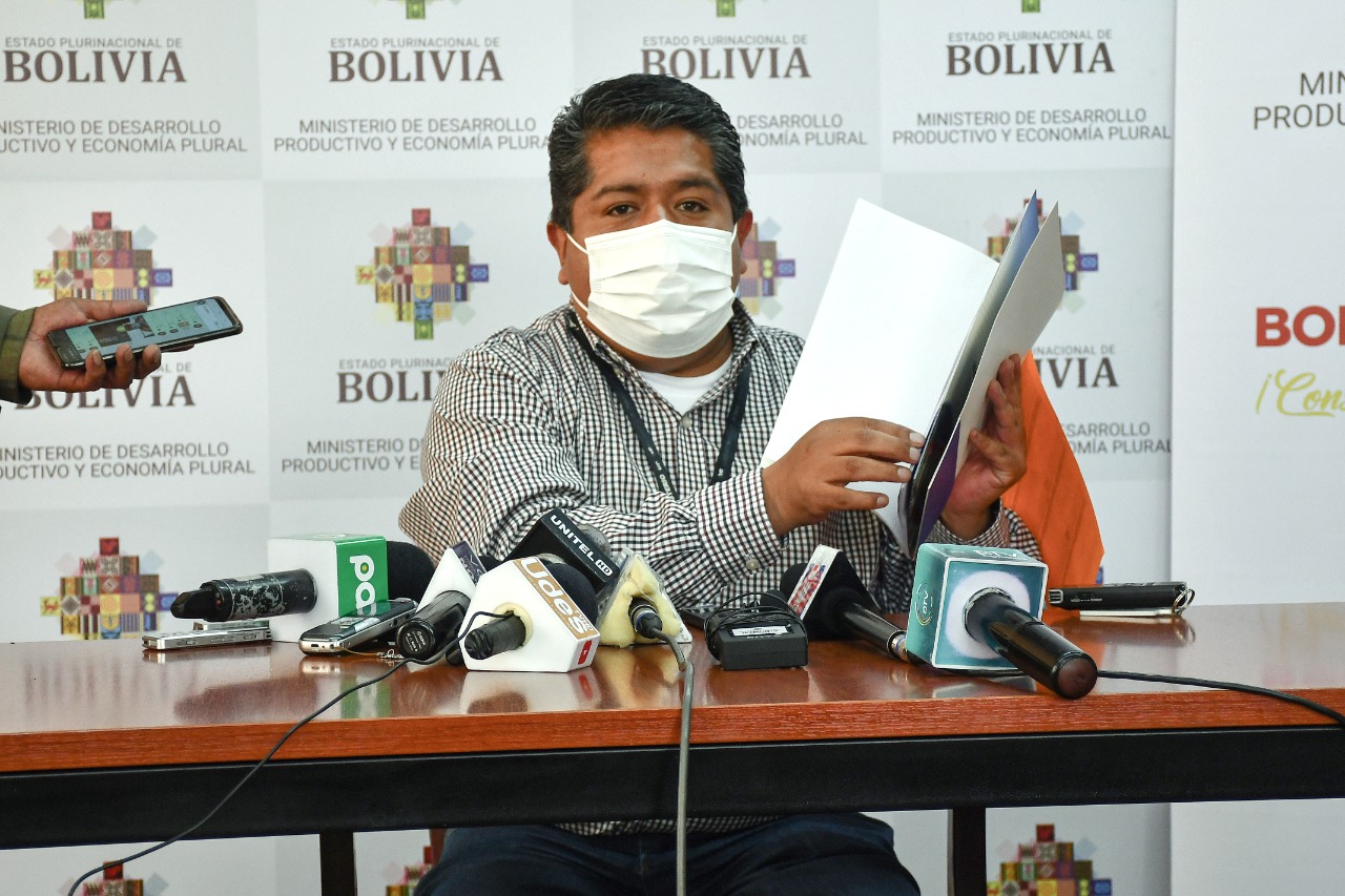 Viceministro afirma que micro y pequeñas empresas de El Alto recibieron 120 créditos del Firedin y rechaza desinformación de dirigente