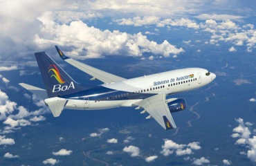 Presidente confirma que avión partió de Moscú transportando 200.000 dosis para continuar plan de vacunación contra el COVID-19 (Amplia)