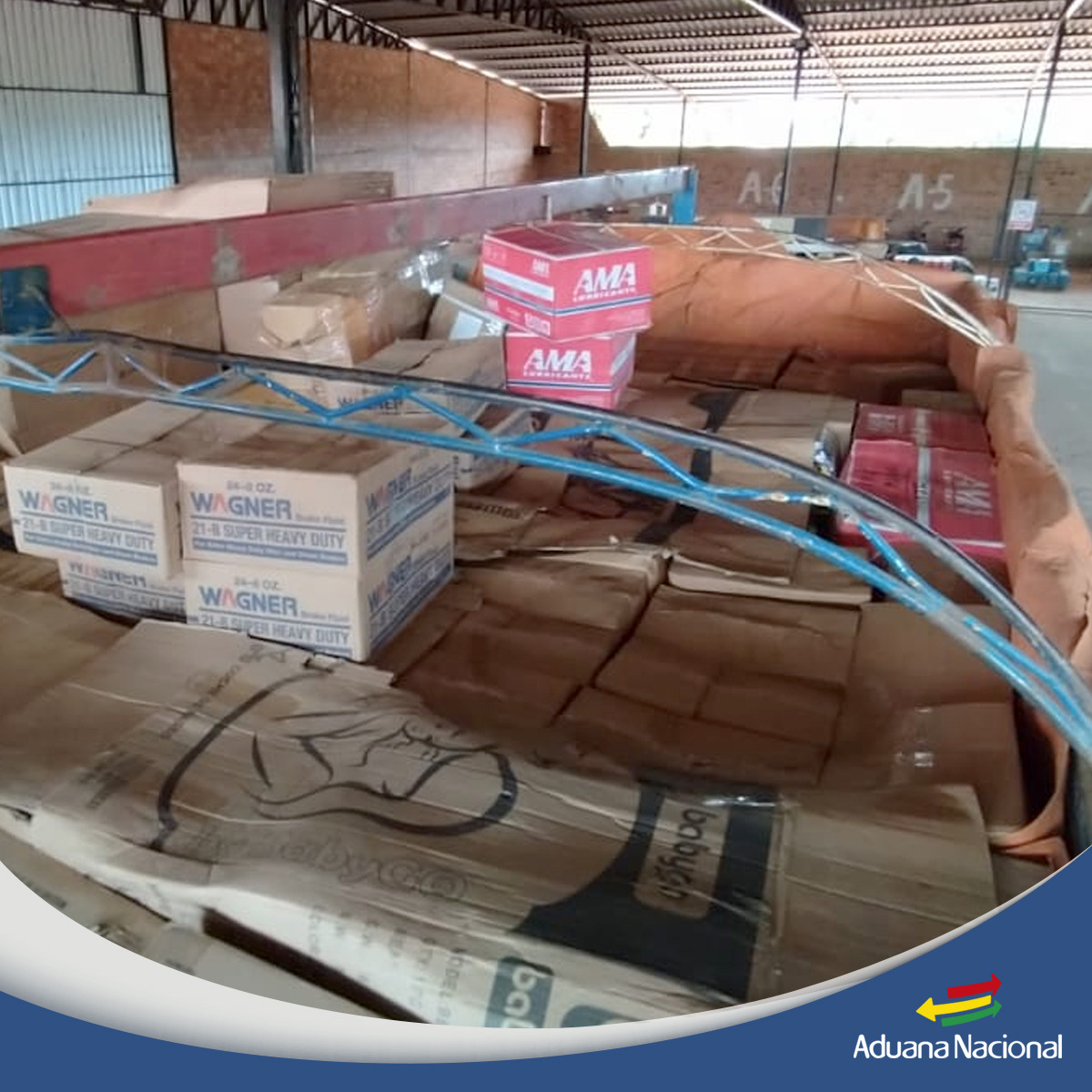 Aduana Nacional comisa bebidas, artículos de limpieza y comestibles valuados en Bs 282.000 en Beni