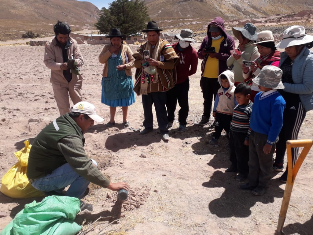 Gobierno promueve la formación técnica en producción de quinua orgánica