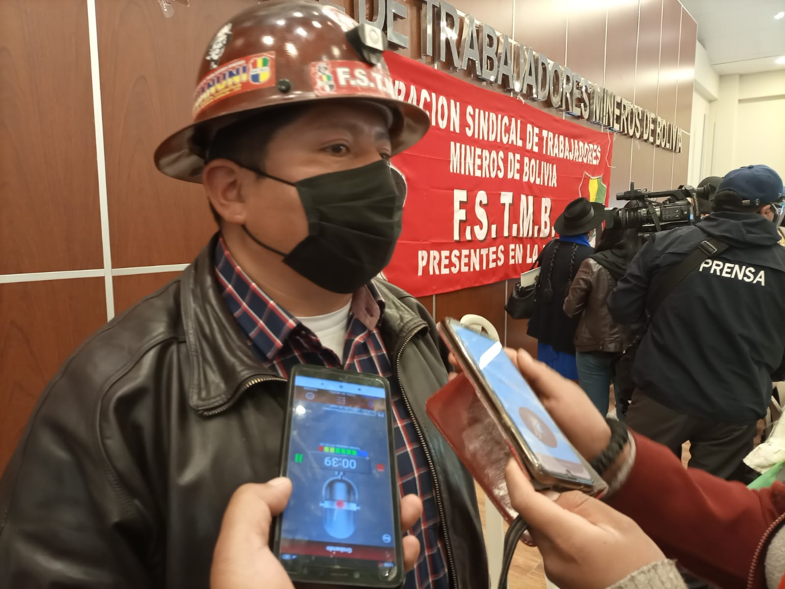 Trabajadores del país anuncian defensa de la democracia ante anuncios de desestabilización