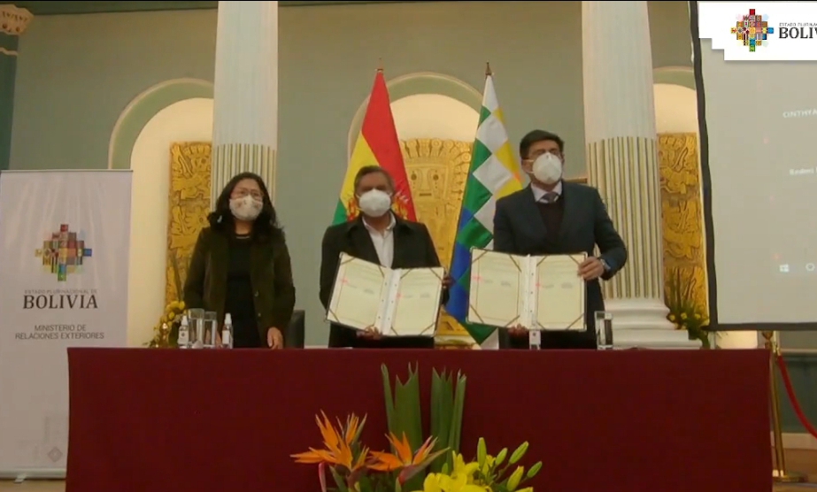 Ministerio de Relaciones Exteriores y BoA firman convenio en beneficio de connacionales en situación de vulnerabilidad en el exterior