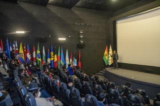 Canciller llama a reflexionar sobre el derecho a la movilidad humana en el Día del Migrante