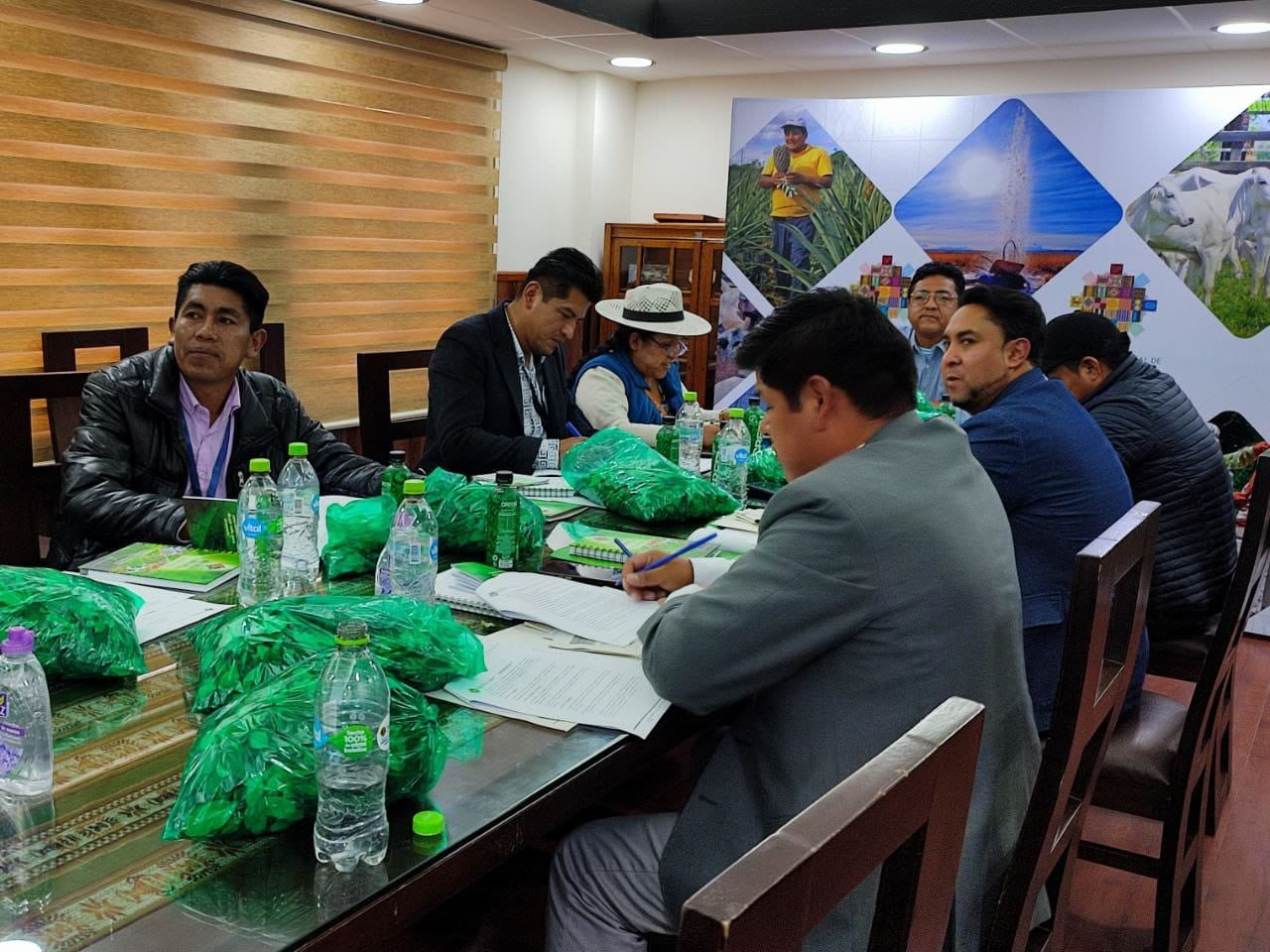 Instalan reunión del Consejo Nacional de Revalorización, Producción, Comercialización, Industrialización e Investigación de la Coca