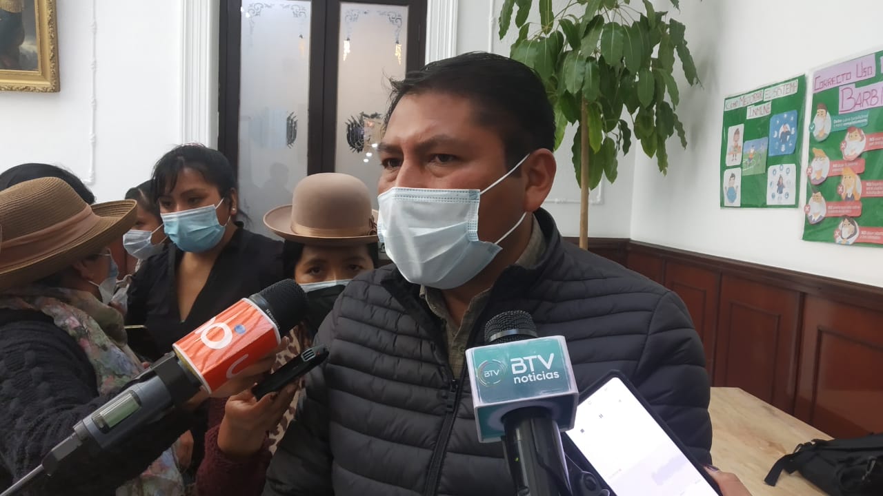 Diputado pide Comisión Mixta para indagar envíos de material bélico desde Ecuador y Argentina destinados al régimen de Áñez