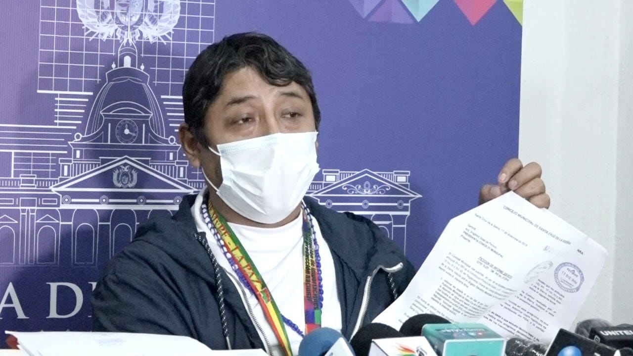 Diputados citan a la alcaldesa de Santa Cruz para esclarecer financiamiento edil a bloqueadores que impulsaron el golpe