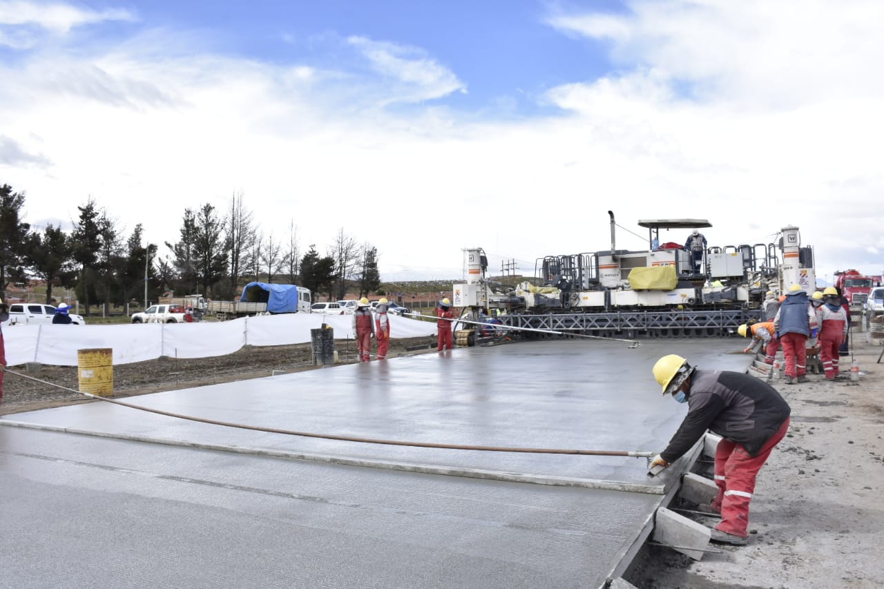 Gobierno reactiva segunda fase de construcción de la doble vía El Alto-Viacha