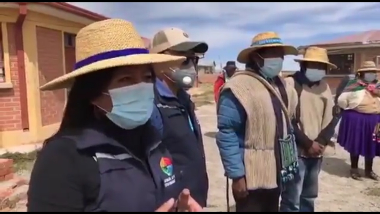 Oruro: Defensoría del Pueblo evidencia irregularidad en clases de la escuela “Urus Vilañeque” de Challapata