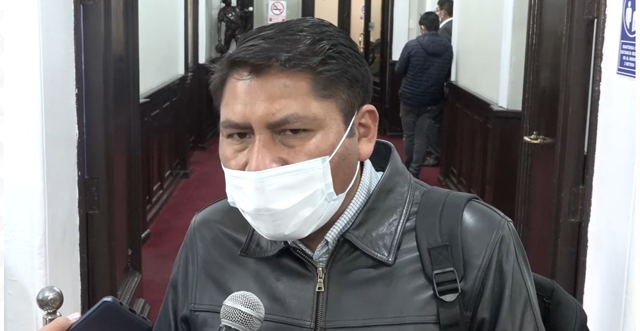 Diputado Angulo: Renuncia de Salvador Romero muestra que el fraude nunca existió